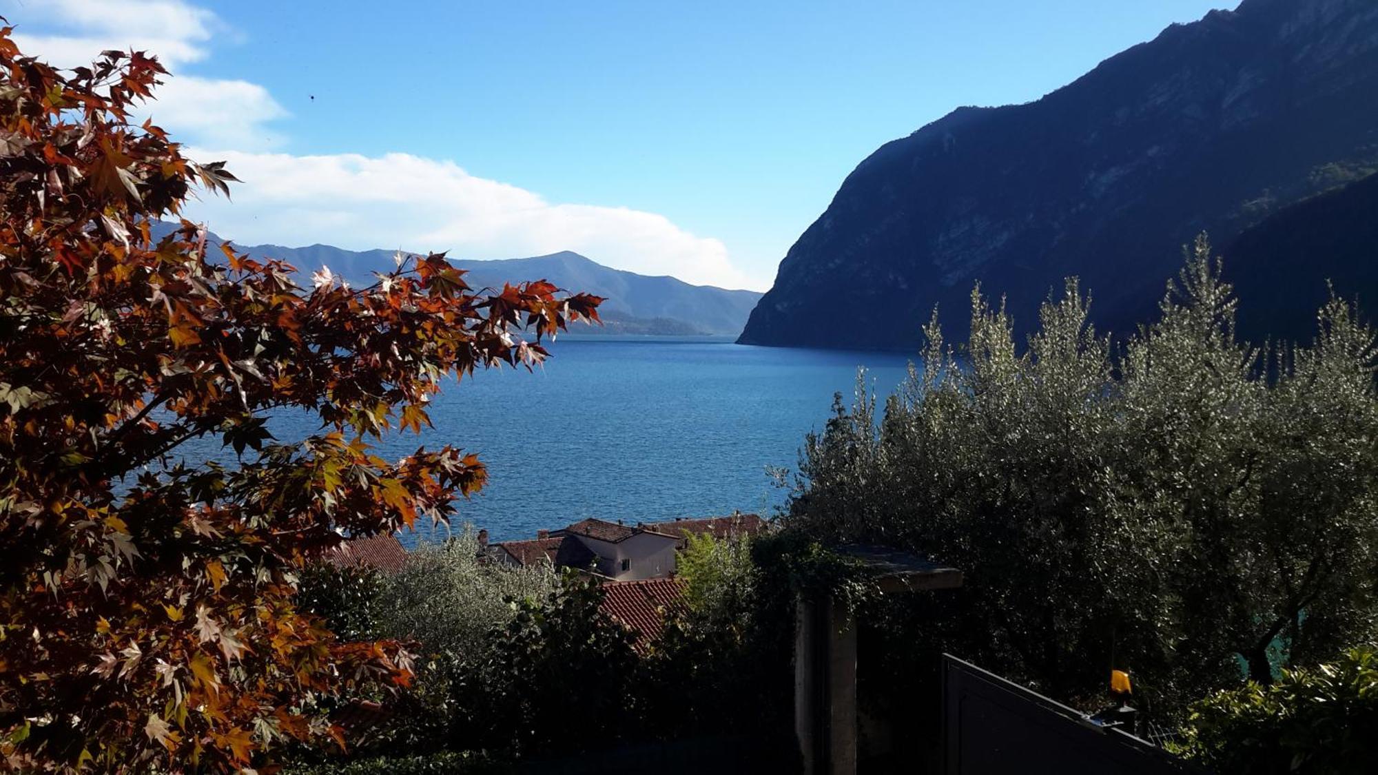 Iseolakerental - Vacanza Romantica Riva di Solto Eksteriør bilde
